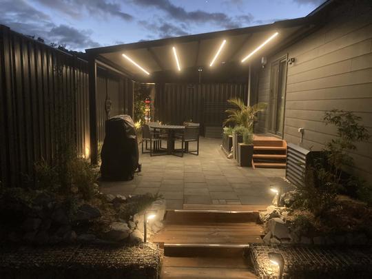 Courtyard lights